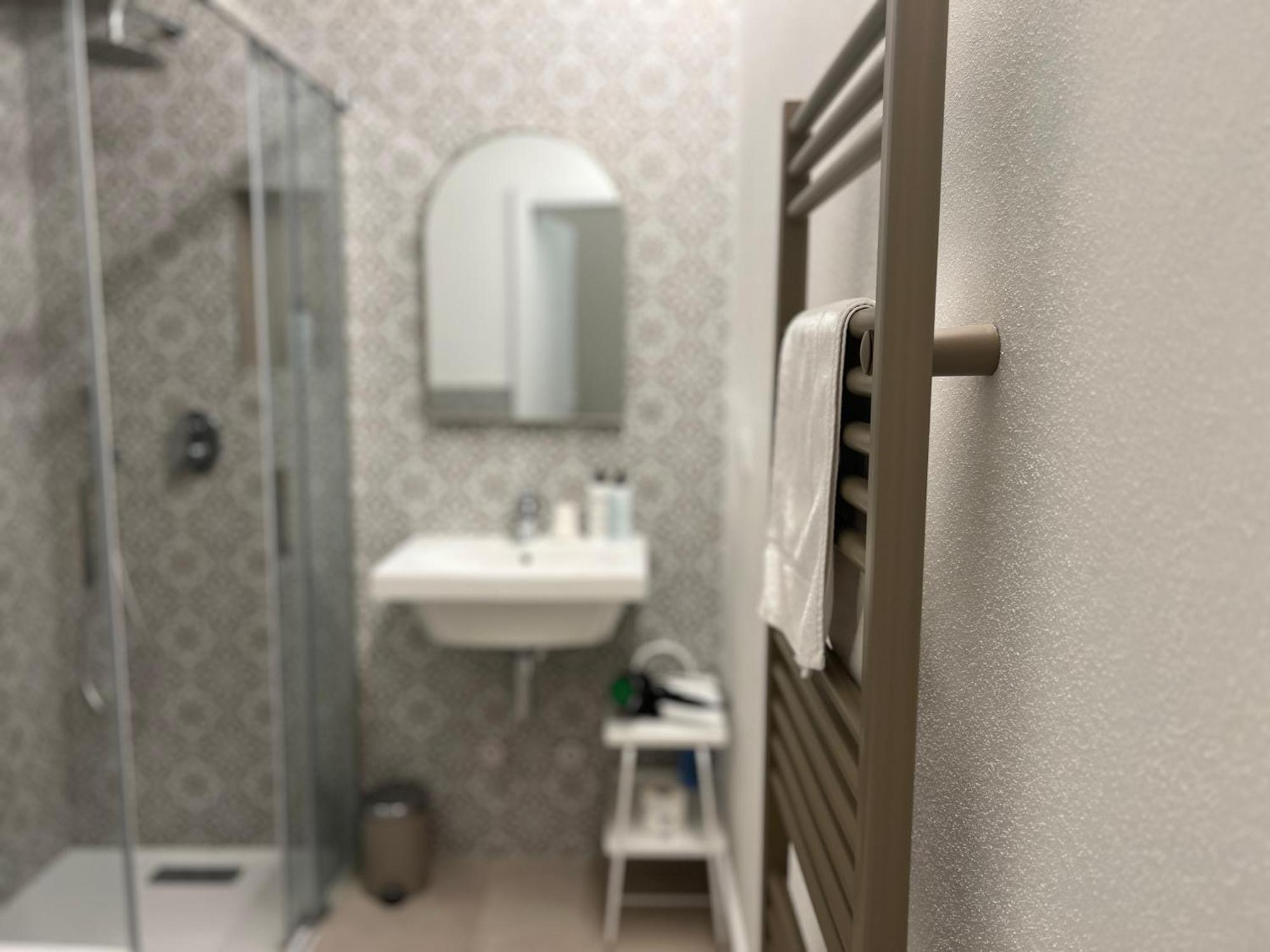 Mercadante Suite Central City Милано Екстериор снимка